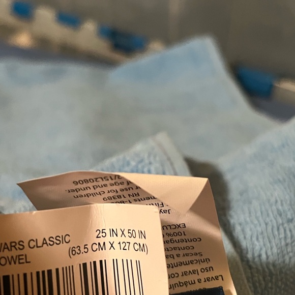 Disney/ Star Wars Bath Towel size 25 by 50 NWT! - Picture 15 of 16